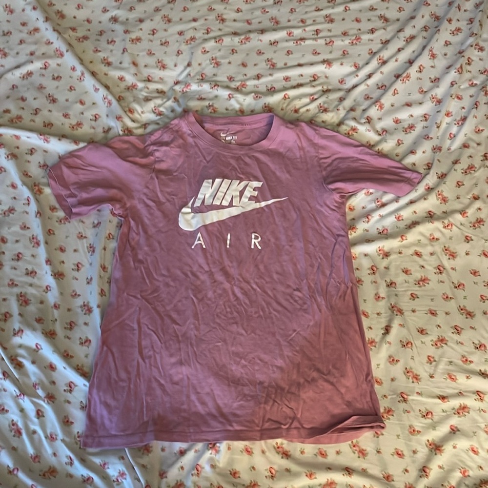 purple nike tee!